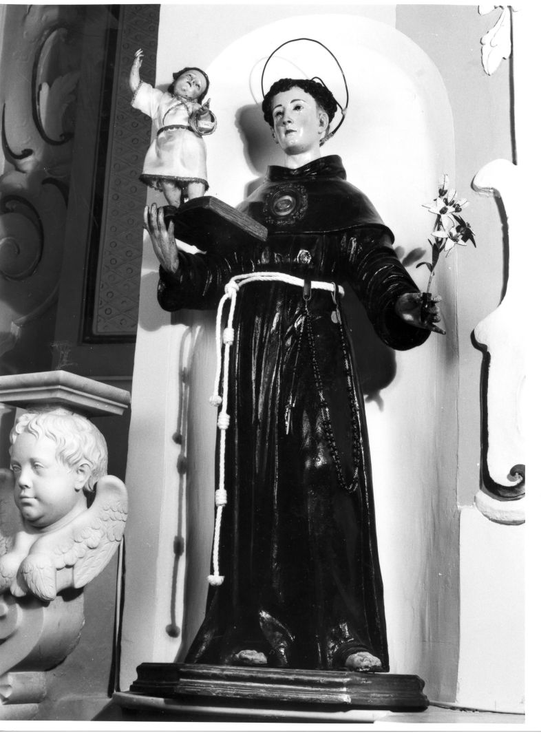 Sant'Antonio da Padova con il bambino (statua) di Colombo Giacomo (maniera) (sec. XVIII)