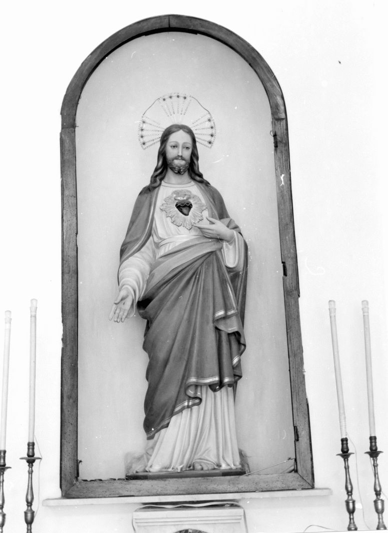 Sacro Cuore di Gesù (statua, opera isolata) - bottega campana (prima metà sec. XX)