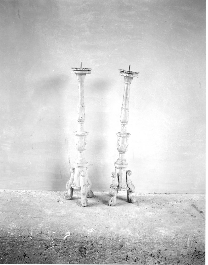 candeliere, serie - bottega campana (secc. XVIII/ XIX)