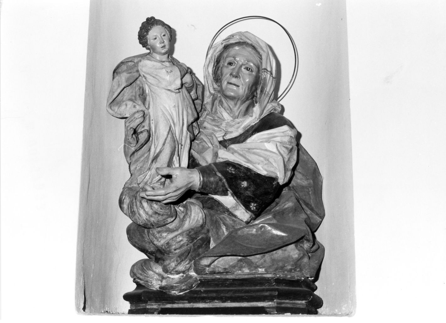 Maria Vergine bambina e Sant'Anna (scultura) di Francesco di Nardo (attribuito) (sec. XVIII)