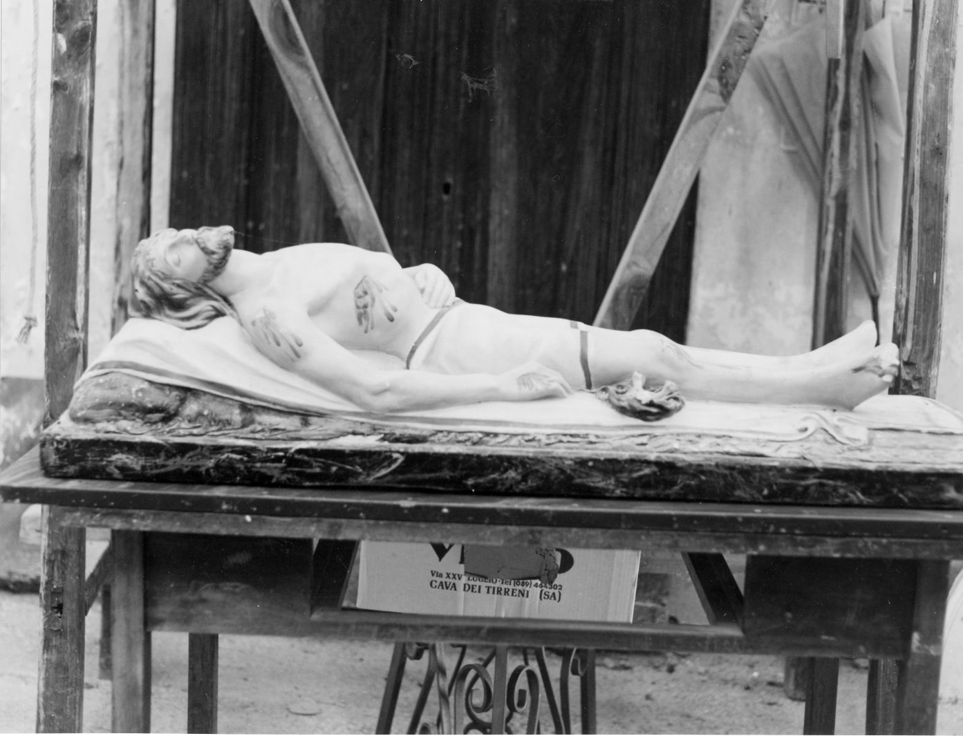 Cristo morto (statua) - bottega Italia meridionale (prima metà sec. XX)