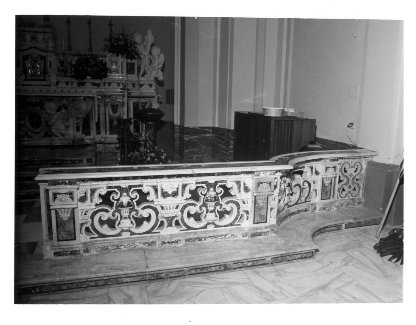 motivi decorativi (transenna) - bottega campana (sec. XVIII)