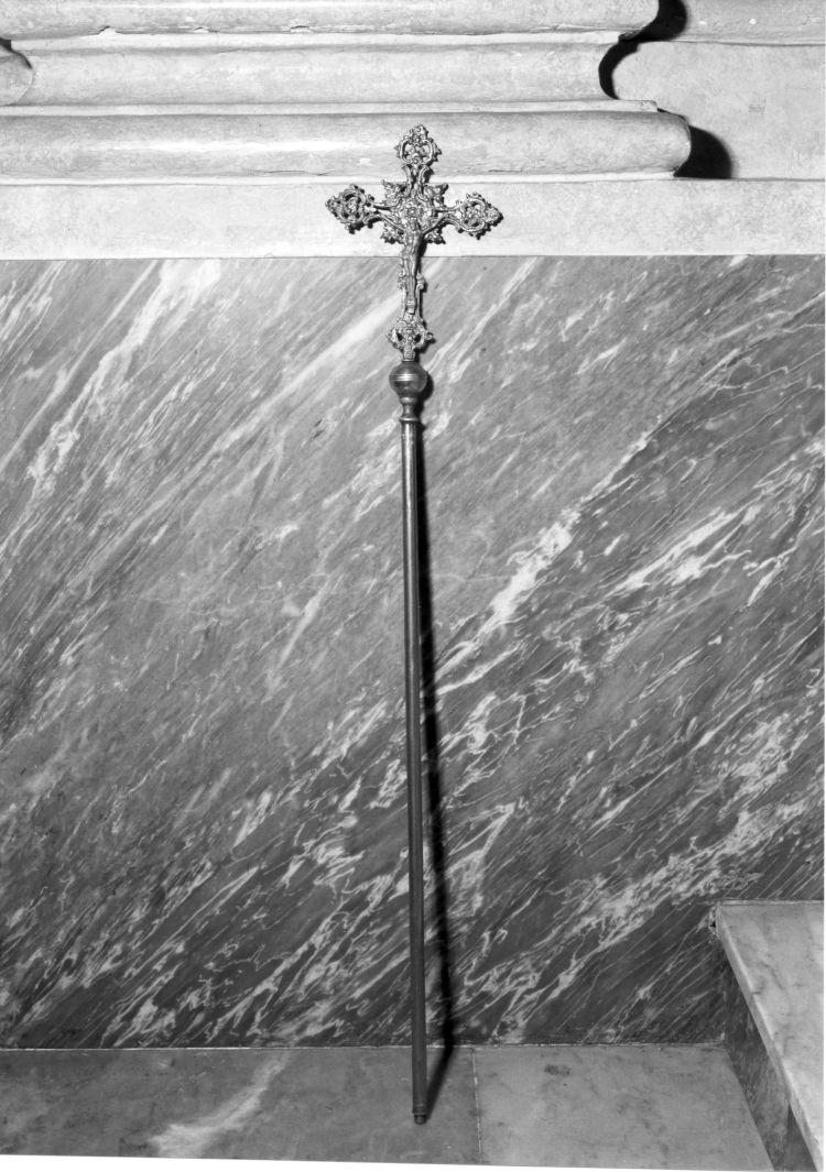 croce processionale - bottega campana (fine/inizio secc. XIX/ XX)