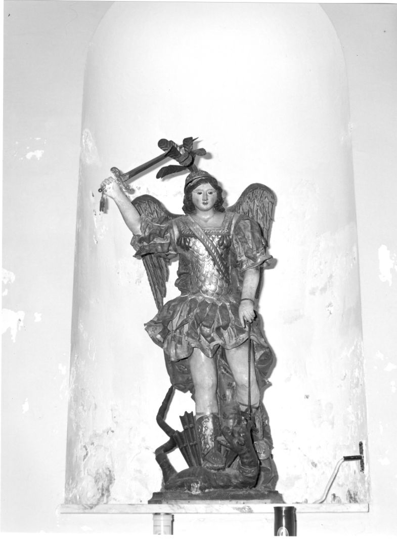 San Michele Arcangelo combatte il drago (statua) - bottega campana (metà sec. XIX)
