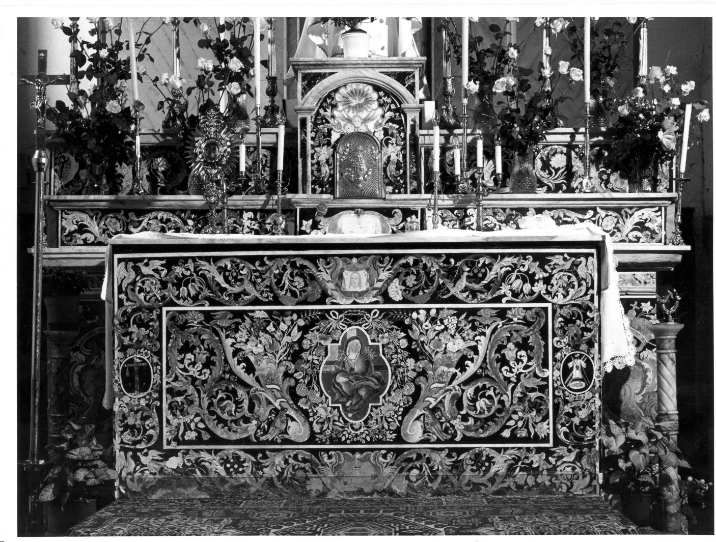 altare, insieme - bottega campana (sec. XVIII)