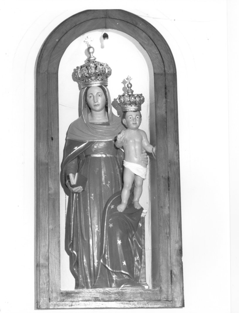 Santa Maria della Neve, Madonna con Bambino (scultura) - bottega campana (prima metà sec. XIX)