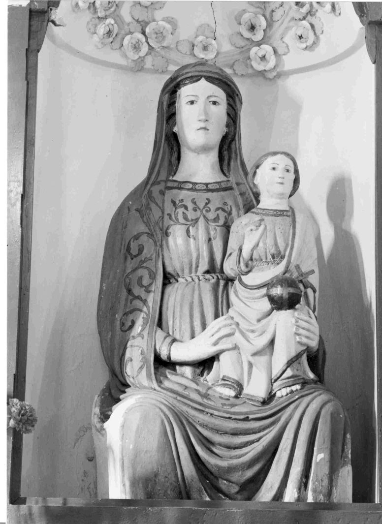 Madonna della croce, Madonna con Bambino (statua) - bottega campana (secc. XVI/ XVII)
