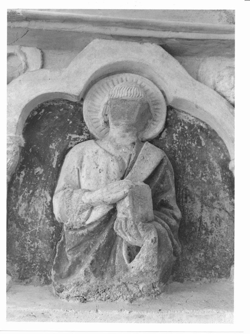 Santo (rilievo, elemento d'insieme) - bottega campana (sec. XV)