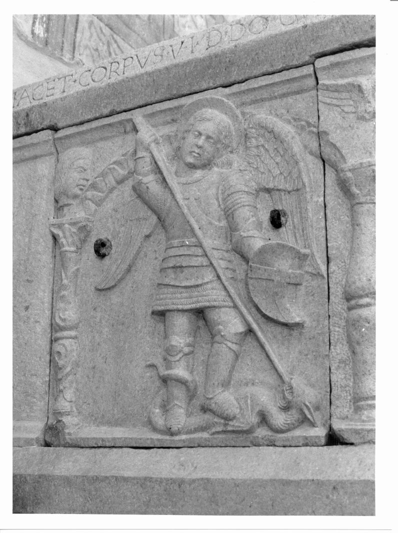 San Michele Arcangelo (rilievo, elemento d'insieme) - bottega dianese (sec. XVI)
