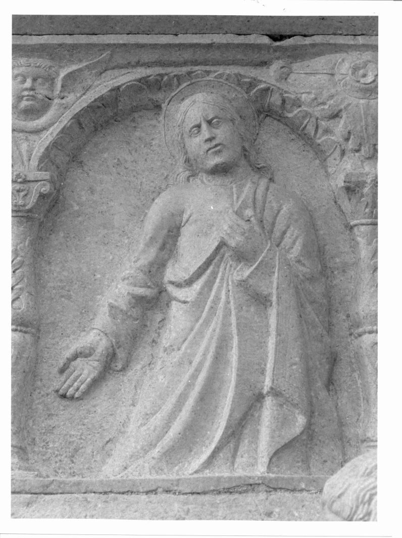 San Giovanni Evangelista (rilievo, elemento d'insieme) - bottega dianese (sec. XVI)