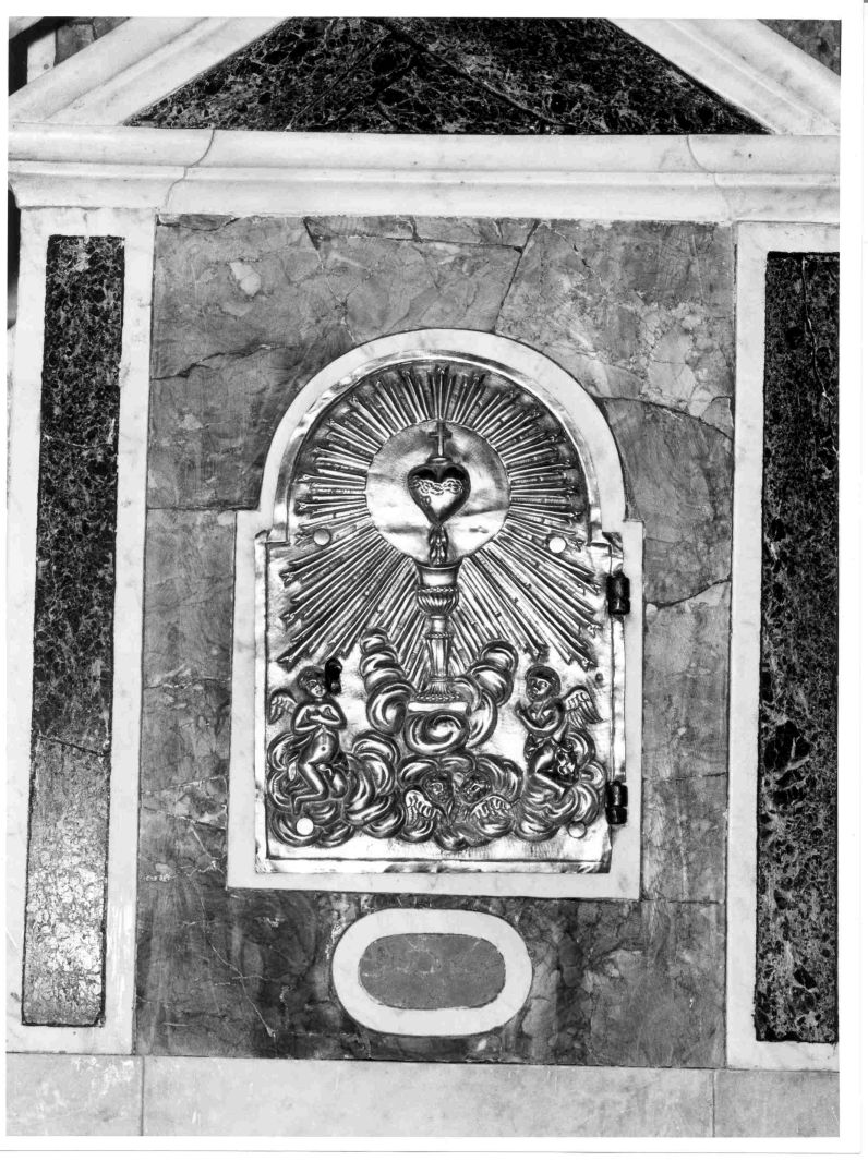 angeli adoranti il calice eucaristico (sportello di tabernacolo, elemento d'insieme) - bottega napoletana (sec. XIX)