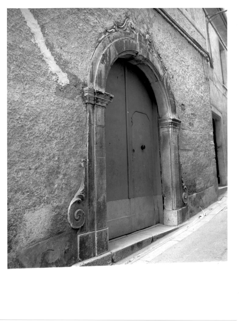 portale - bottega campana (sec. XVIII)