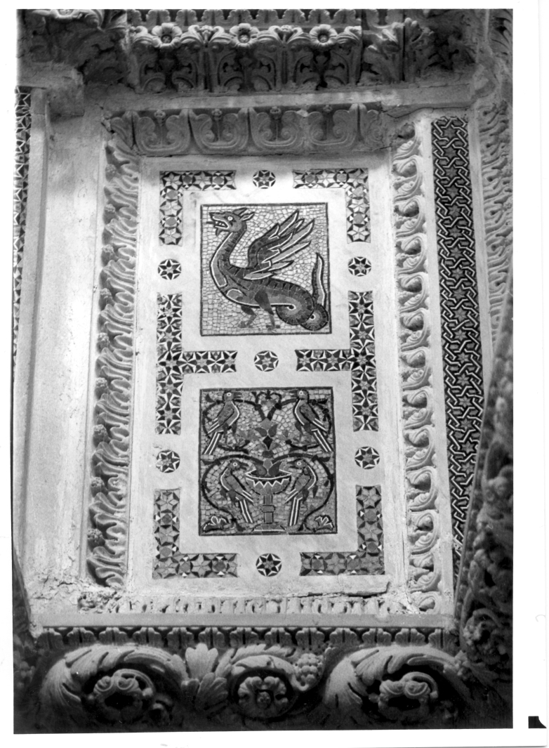 decorazione musiva, elemento d'insieme di Nicola di Bartolomeo da Foggia (sec. XIII)