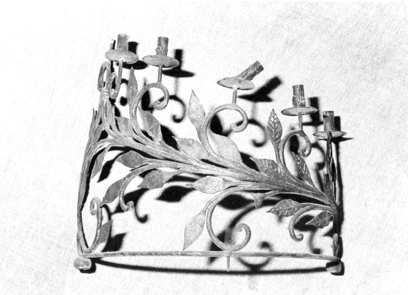 candelabro, coppia - bottega campana (fine/inizio secc. XIX/ XX)