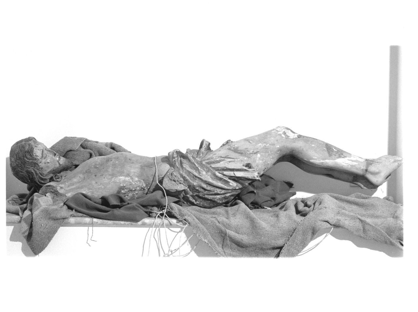 Cristo morto (statua, opera isolata) - bottega campana (fine sec. XVII)
