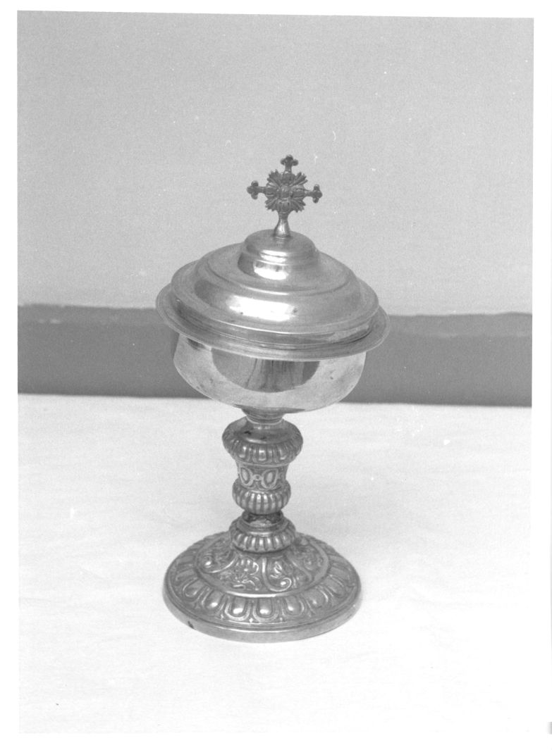 motivi decorativi vegetali (pisside, opera isolata) - bottega napoletana (seconda metà sec. XIX)