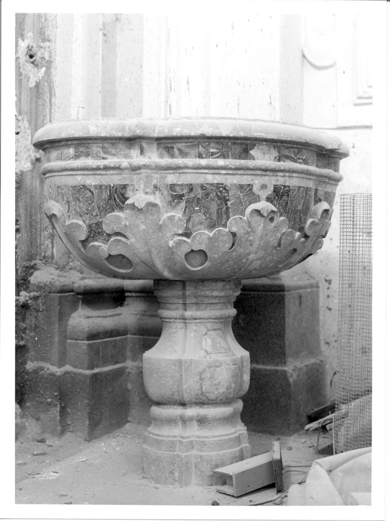 fonte battesimale, opera isolata - bottega di Buccino (sec. XVIII)