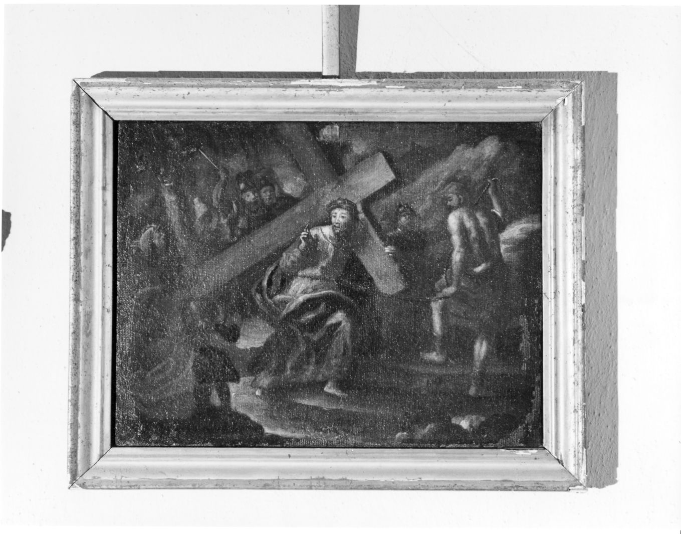 stazione III: Gesù cade sotto la croce la prima volta (dipinto, ciclo) - ambito campano (sec. XIX)
