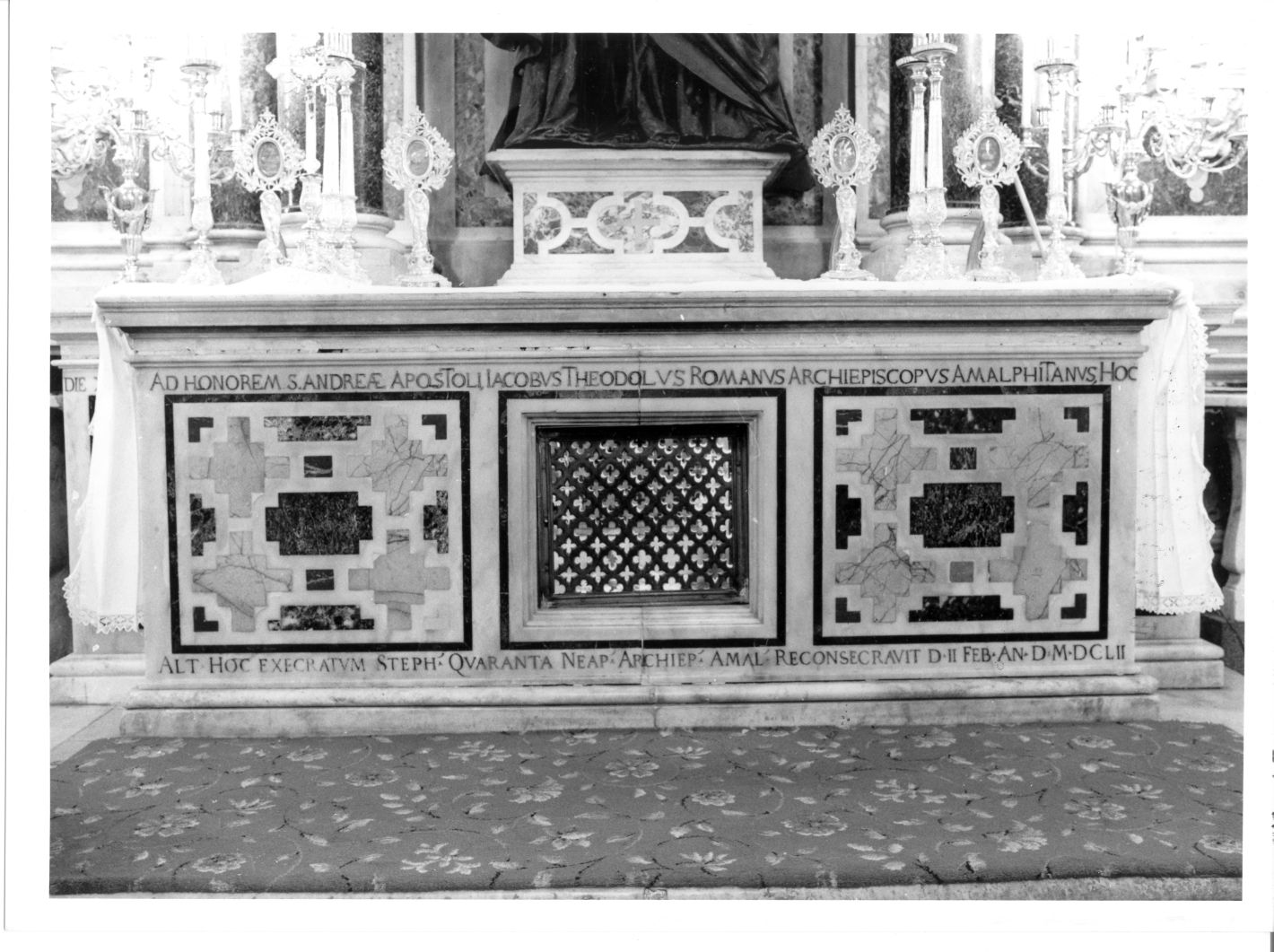 altare di Fontana Domenico (sec. XVII)
