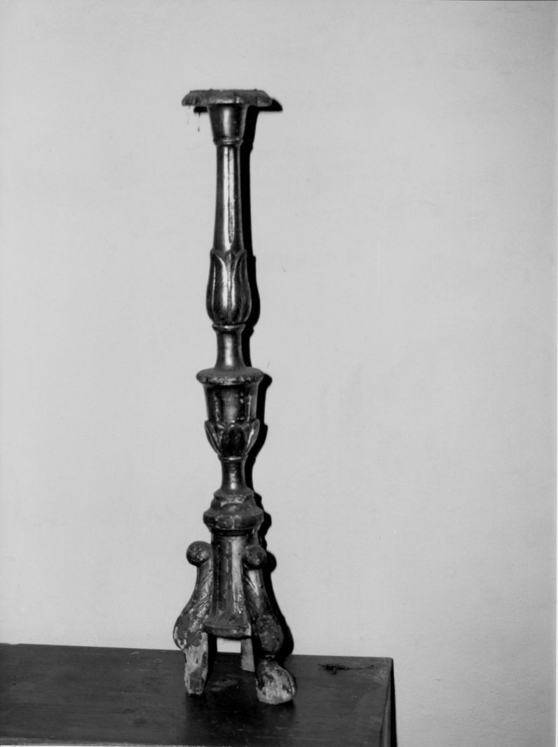 candeliere, opera isolata - bottega campana (sec. XIX)