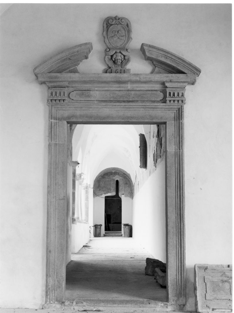 portale architravato - bottega campana (sec. XVII)