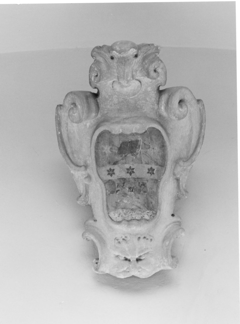 stemma (decorazione plastica) - bottega Italia meridionale (sec. XVI)