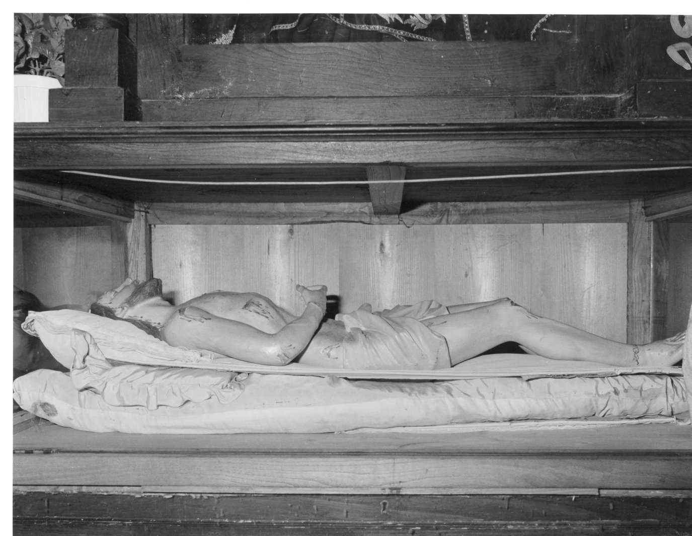 Cristo morto (statua) - bottega Italia meridionale (inizio sec. XVIII)