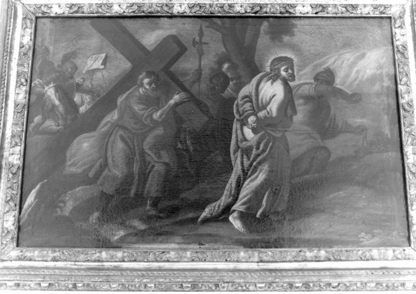 stazione V: Gesù aiutato da Simone il Cireneo a portare la croce (Via Crucis, ciclo) di De Maio Paolo (scuola) (sec. XVIII)