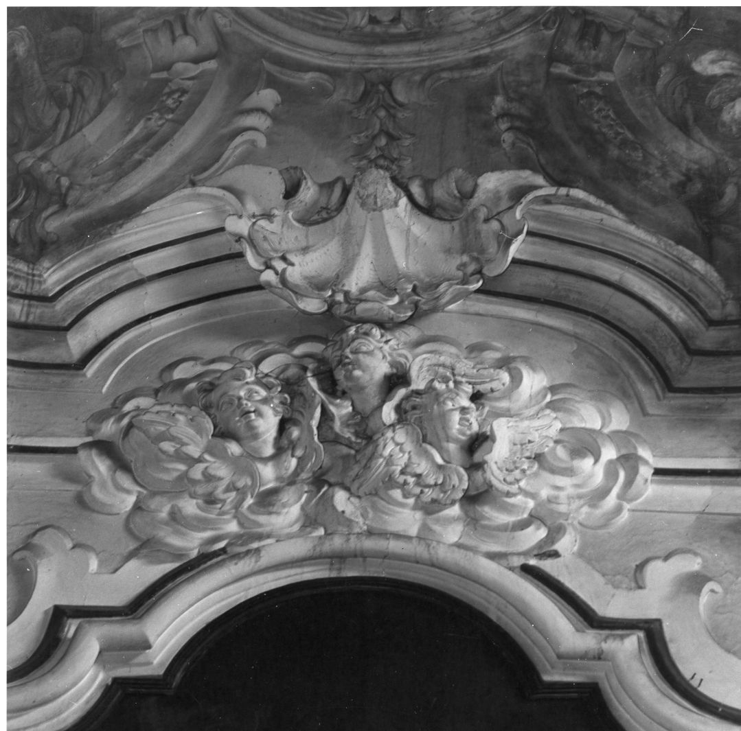 angeli e motivi decorativi fitomorfi (decorazione plastica) - bottega campana (fine/inizio secc. XVIII/ XIX)