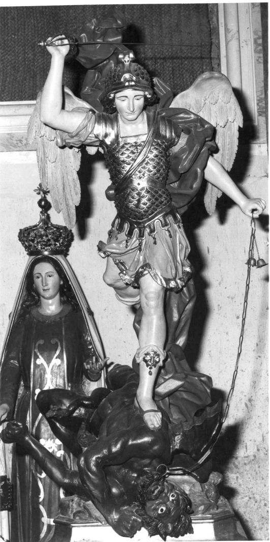 San Michele Arcangelo schiaccia il demonio (statua) - bottega campana (metà sec. XVIII)