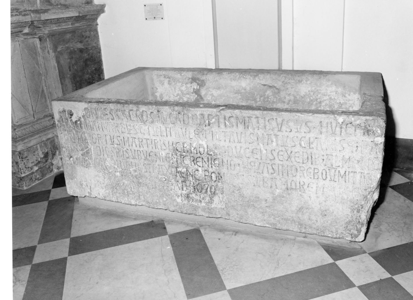 sarcofago - bottega irpina (sec. XI)