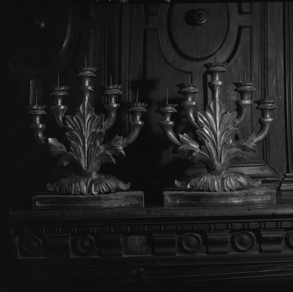 candeliere d'altare, coppia - ambito romagnolo (seconda metà sec. XVIII)