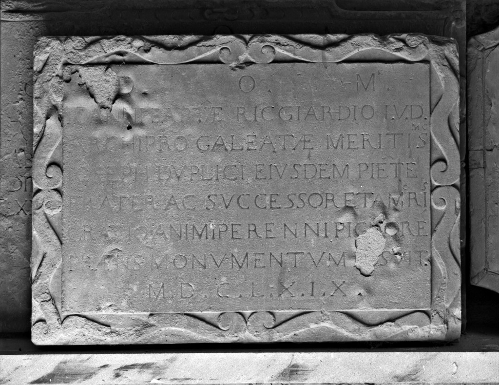 lapide tombale - ambito toscano (sec. XVII)