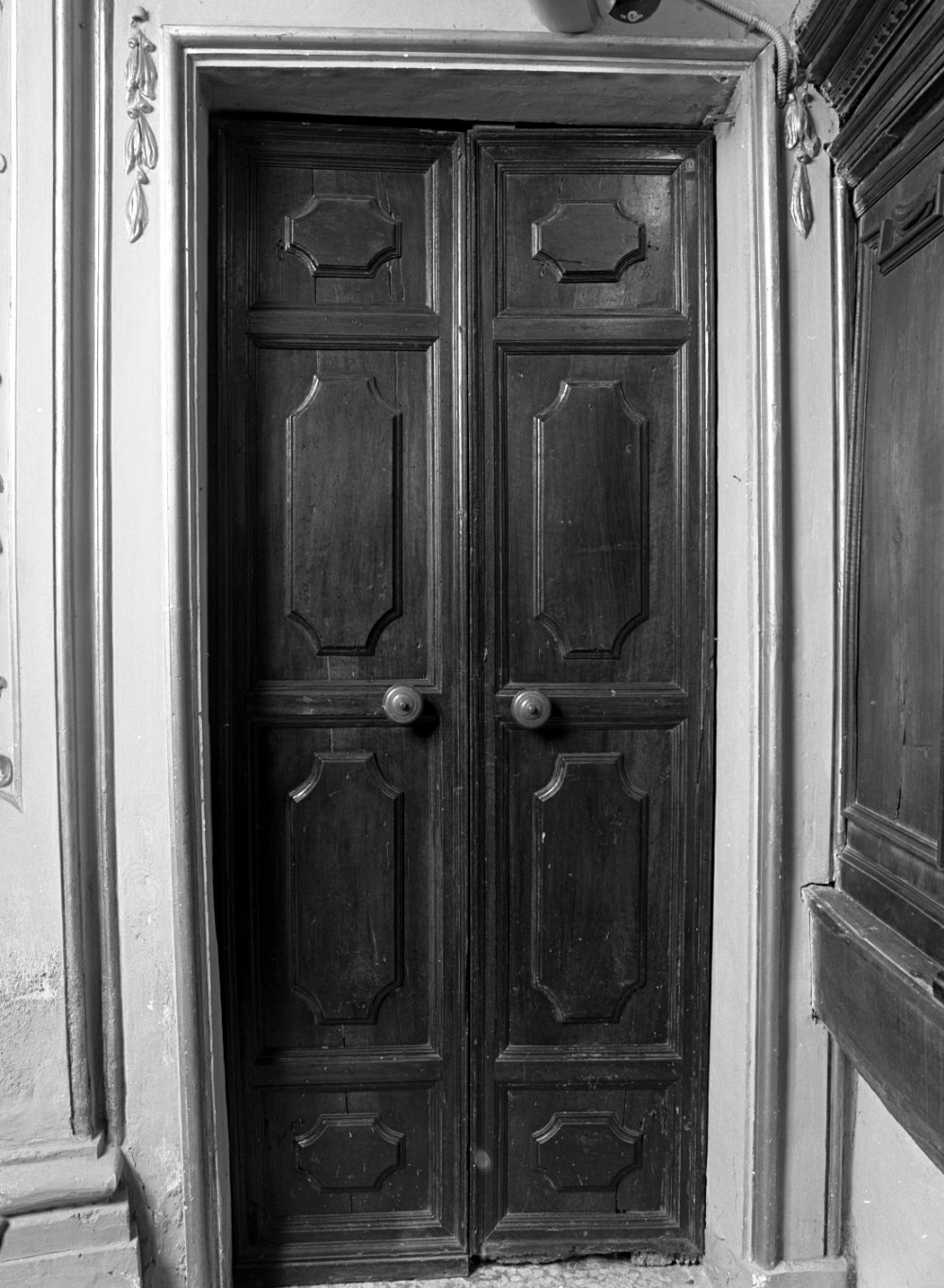 porta - a due battenti - manifattura emiliano-romagnola (metà sec. XVII)