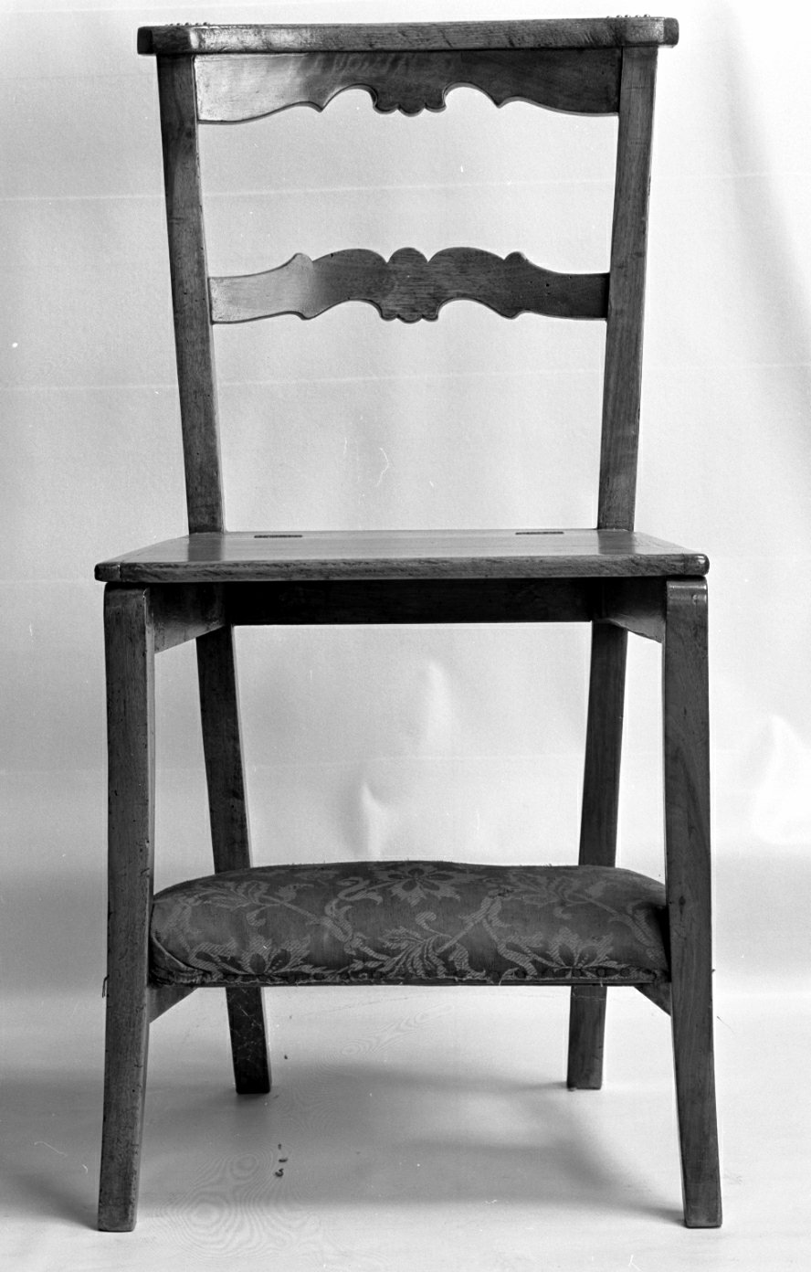 sedia con inginocchiatoio - manifattura romagnola (fine/inizio secc. XIX/ XX)