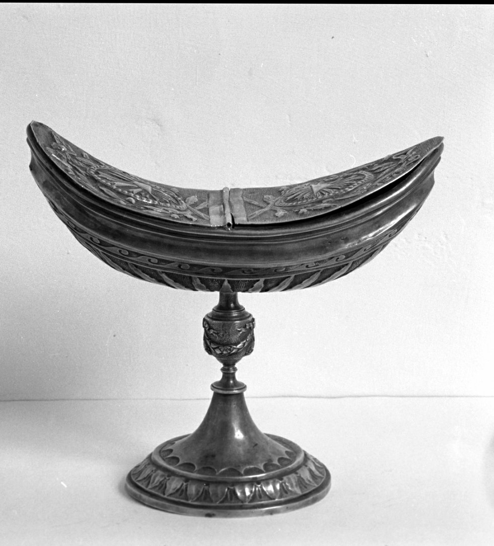 navicella portaincenso - a lucerna - manifattura romagnola (seconda metà sec. XIX)