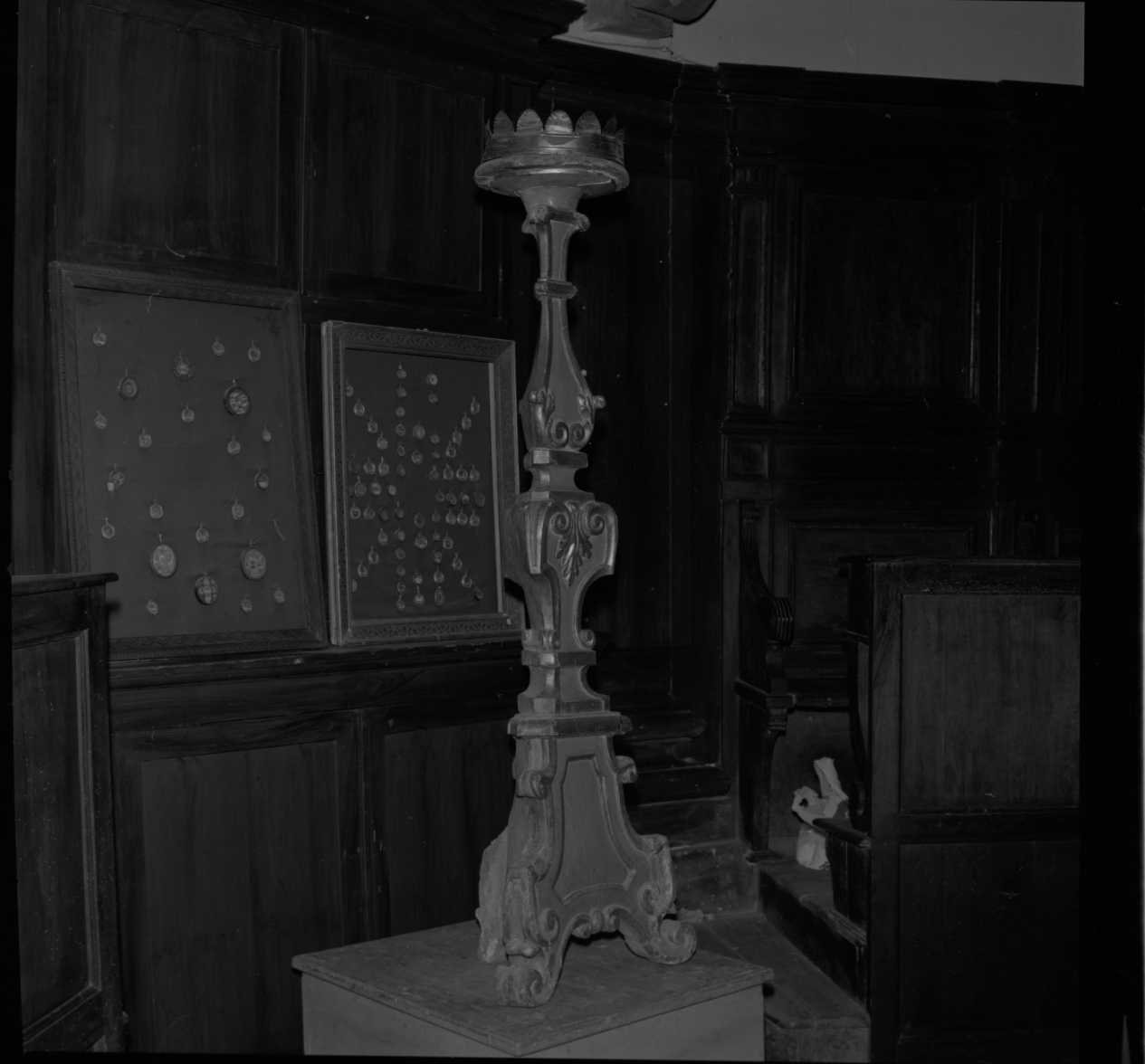 candeliere da chiesa - ambito romagnolo (metà sec. XVIII)