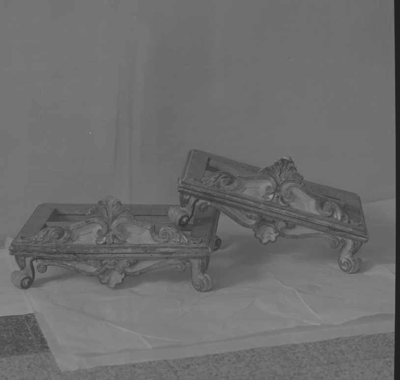 leggio d'altare, coppia - ambito italiano (prima metà sec. XVIII)