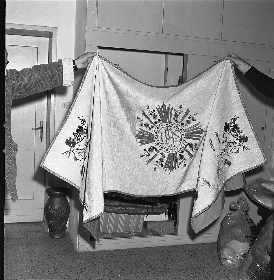 velo omerale - manifattura italiana (metà sec. XX)