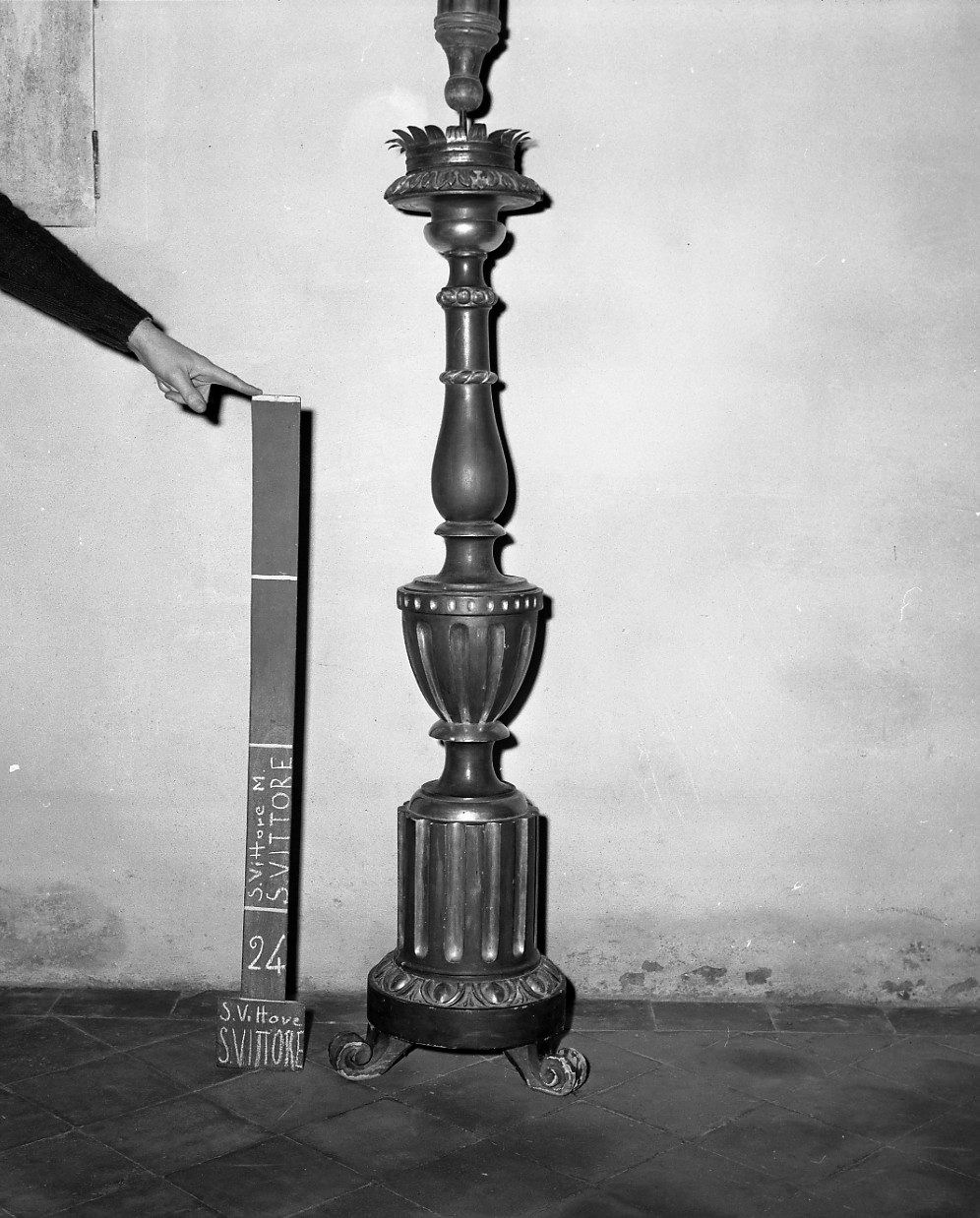 candeliere, opera isolata - bottega romagnola (sec. XVIII)