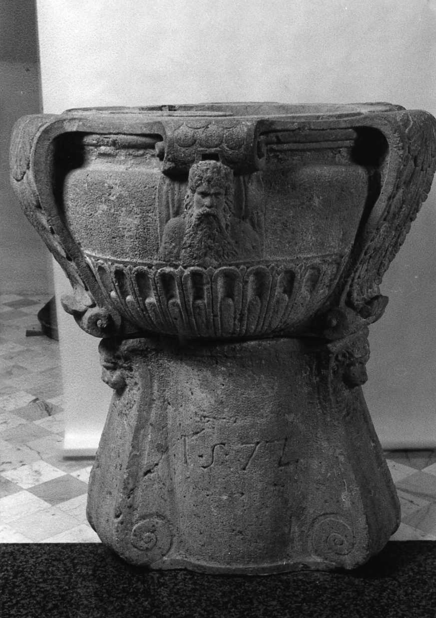 fonte battesimale - manifattura romagnola (sec. XVI)