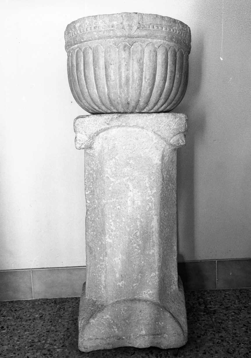 fonte battesimale - manifattura romagnola (prima metà sec. XVII)