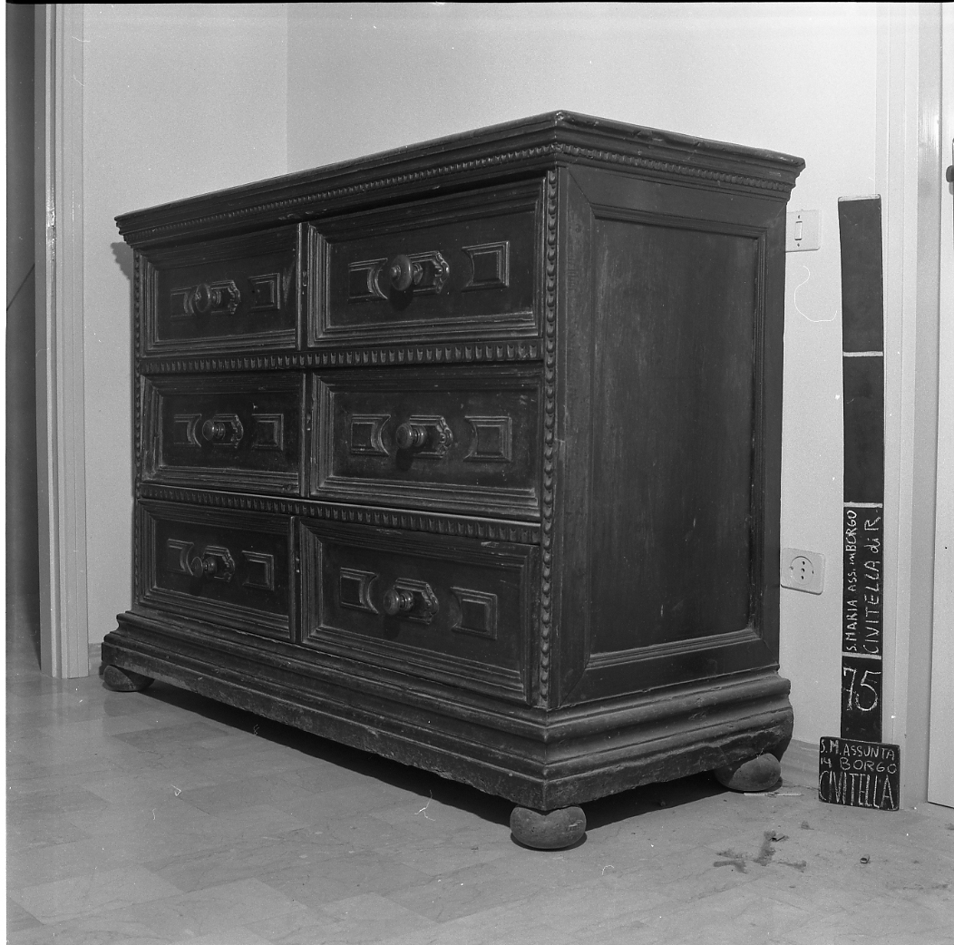 cassettone - bottega romagnola (fine/inizio secc. XVI/ XVII)