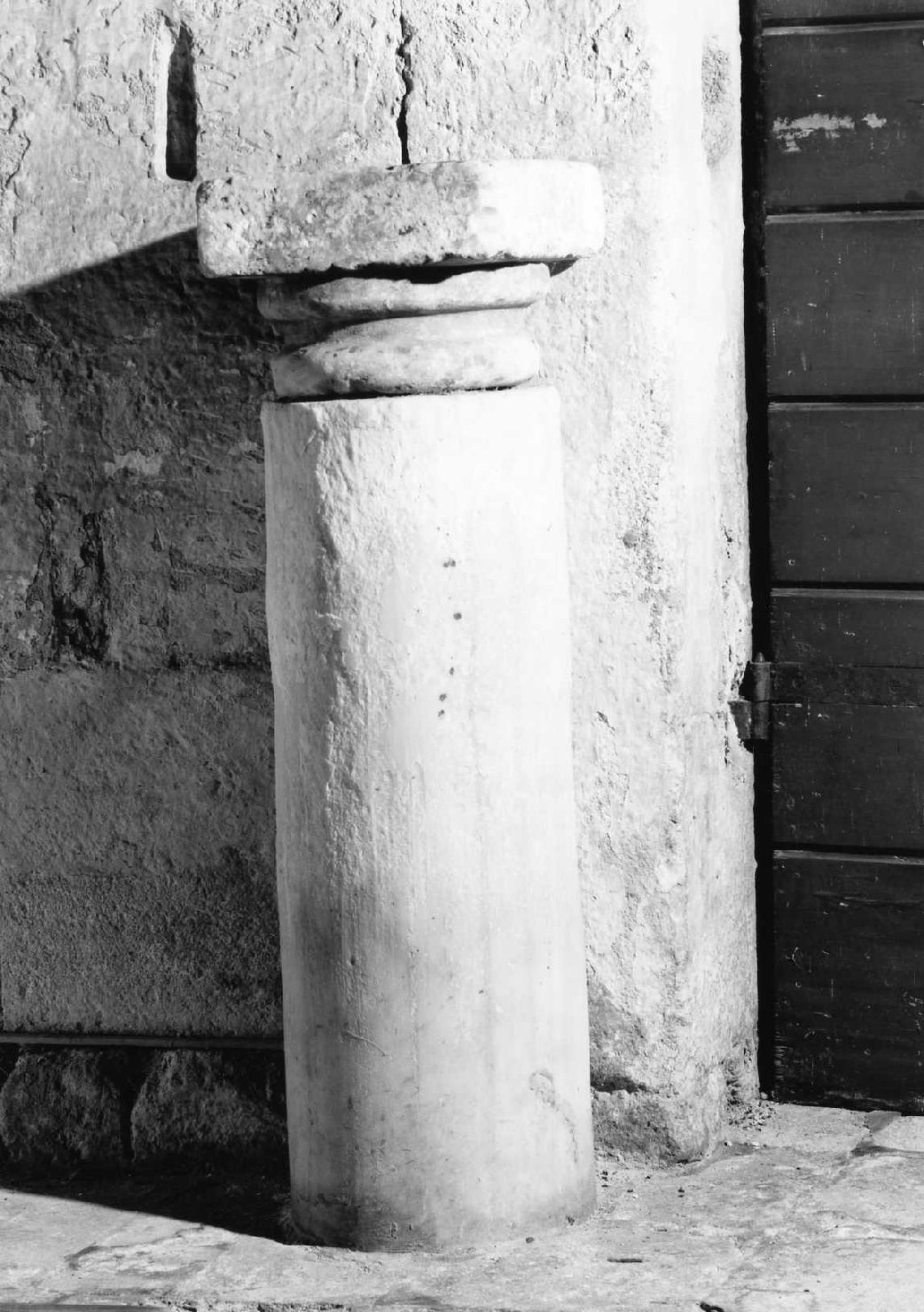 acquasantiera - ambito romagnolo (sec. X)