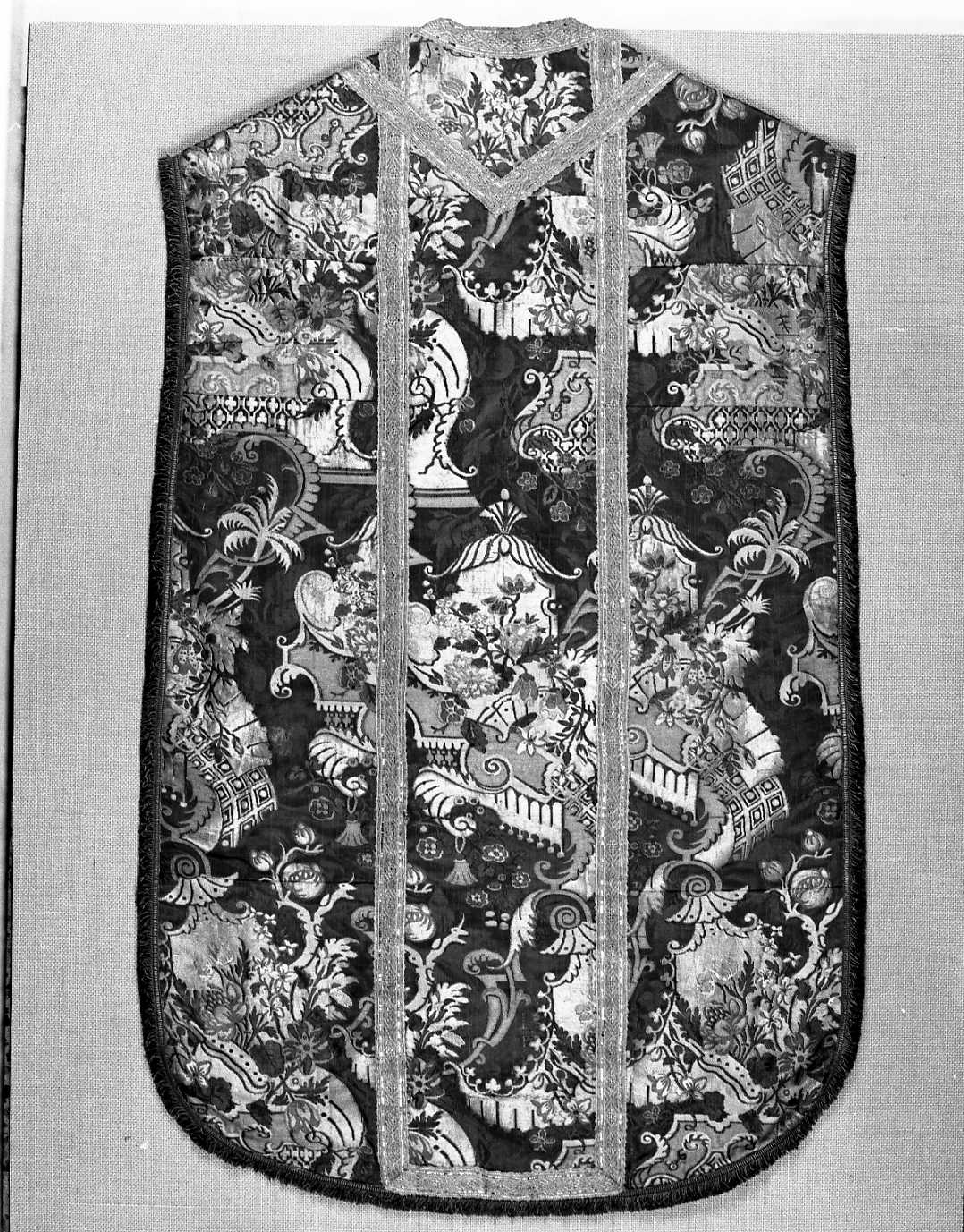 paramento liturgico, insieme - manifattura italiana (primo quarto sec. XVIII)