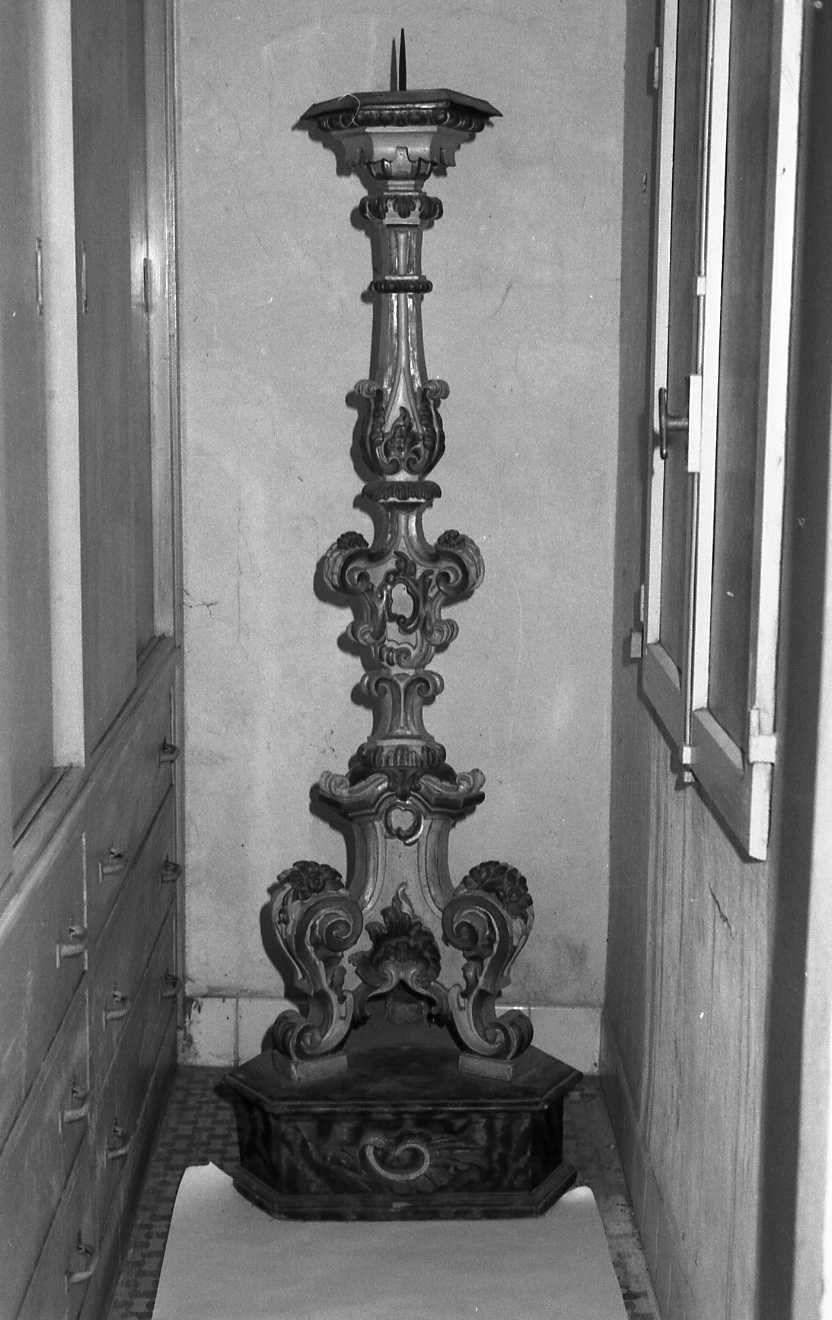 base per il cero pasquale - manifattura romagnola (seconda metà sec. XVIII)