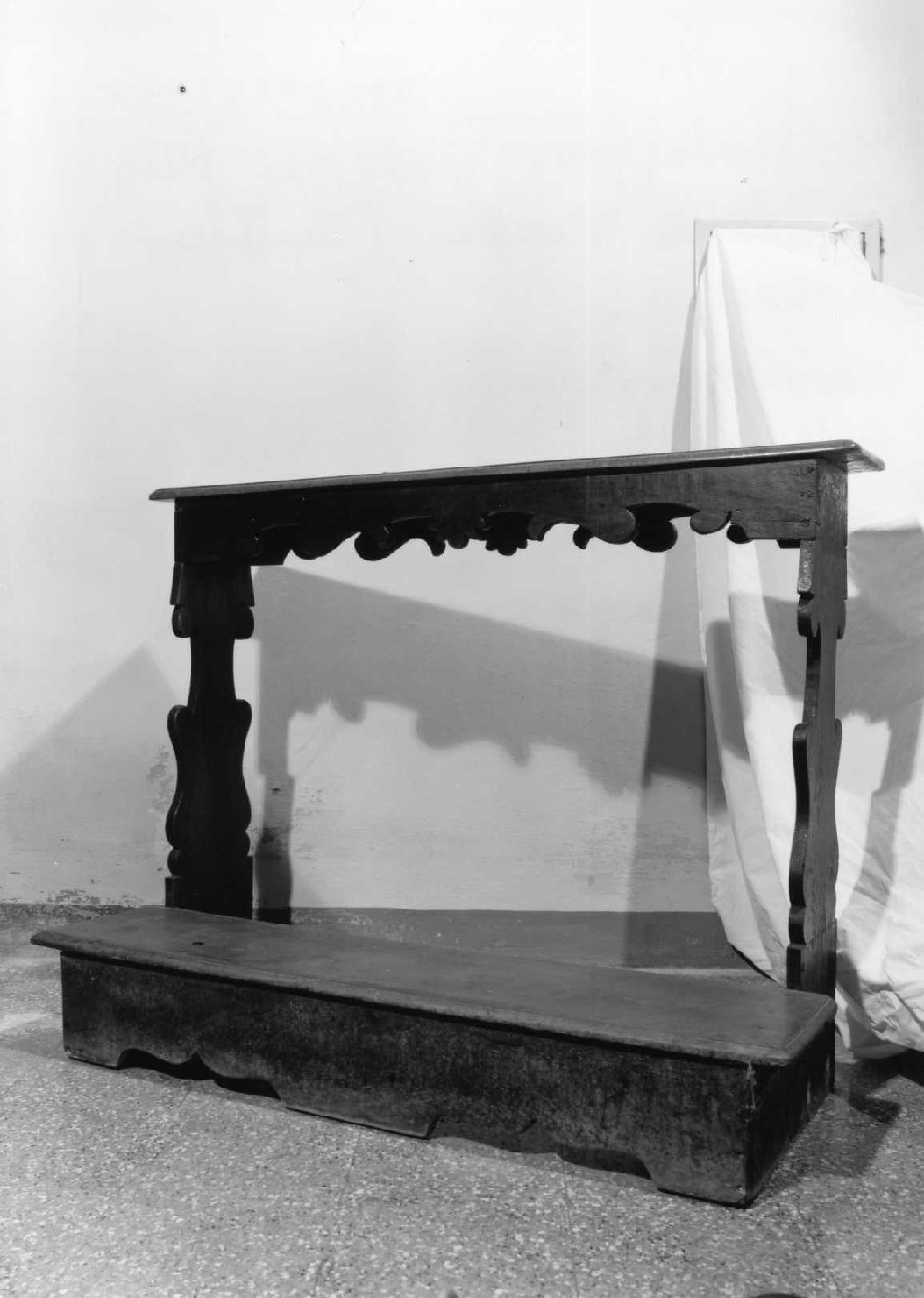 inginocchiatoio - ambito tosco-romagnolo (fine/inizio secc. XVIII/ XIX)