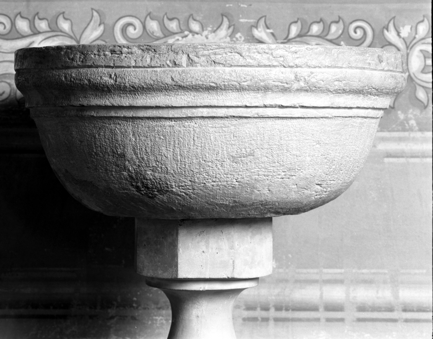 fonte battesimale - manifattura romagnola (fine sec. XIX)