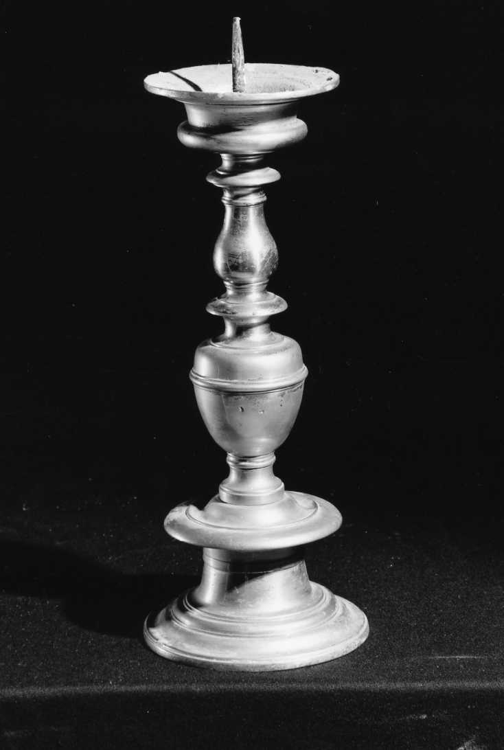 candeliere, serie - ambito fiorentino (sec. XVII)