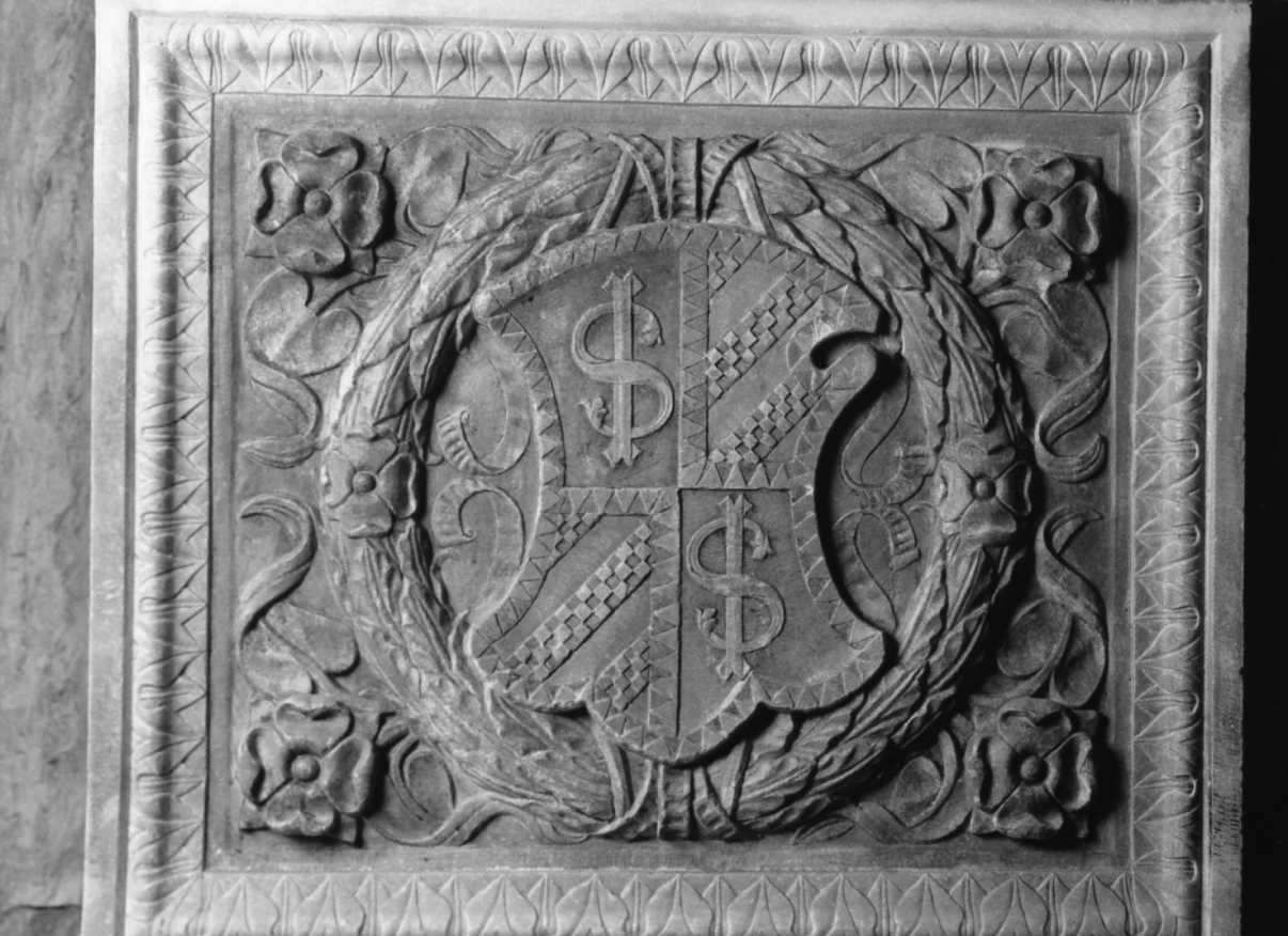 stemma gentilizio (rilievo) di Agostino di Duccio (e aiuti) (sec. XV)